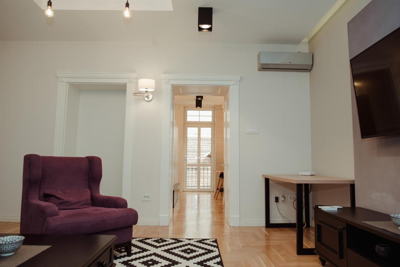 Opera 1 Apartment ซูโบติกา ภายนอก รูปภาพ